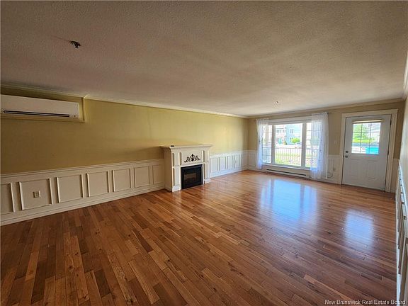 3rd image of 51 Lian St #22