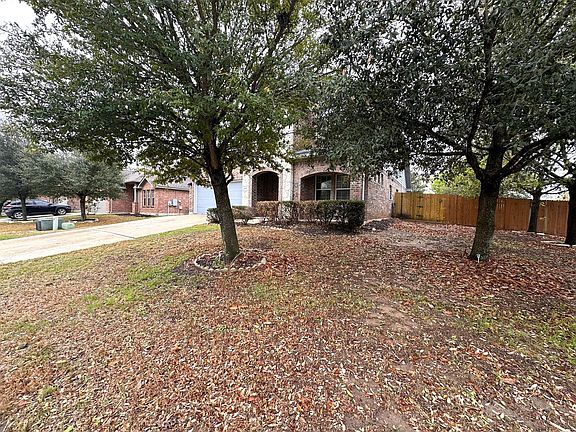 3rd image of 4601 Tiddle Ln