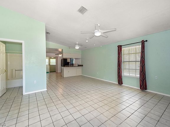 5th image of 509 Capitol St