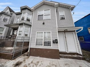 740 E 18th St #1, Paterson, NJ 07501