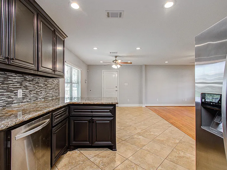 1417 Longhorn Dr — Photo 13
