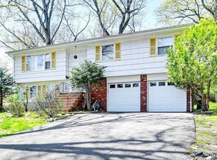 10 Main St, Montvale, NJ 07645