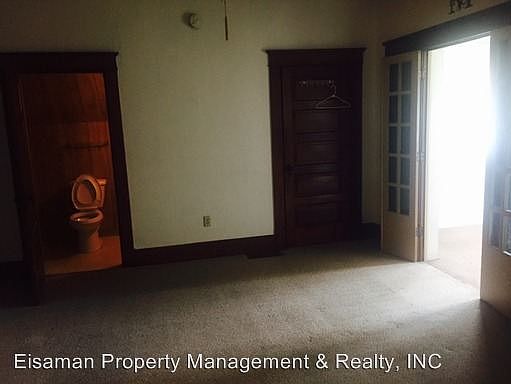 2nd image of 938 Lincoln Ave