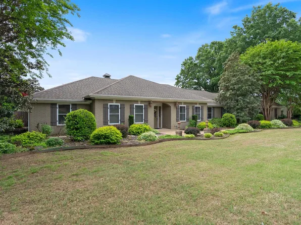 5 Edgehill Rd, Searcy, AR 72143