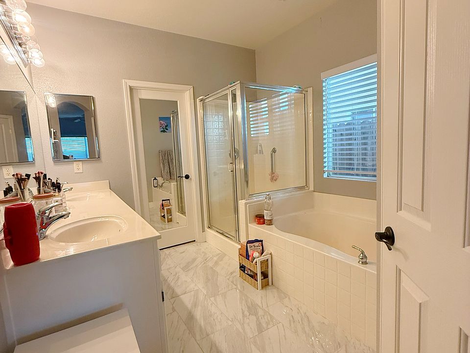 1st image of 3082 Fiji Island St