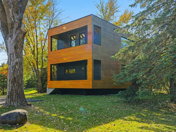 62 Avenue Des Mille Acres, Boisbriand, QC J7G 5K5