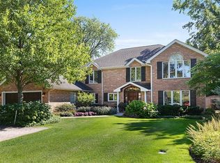 2721 Iroquois Rd, Wilmette, IL 60091