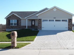 450 Prairie Creek Dr, Foristell, MO 63348