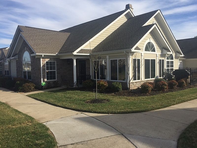 Front view.  End unit