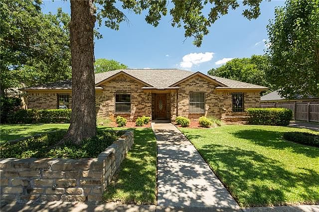1st image of 3004 Shenandoah Dr