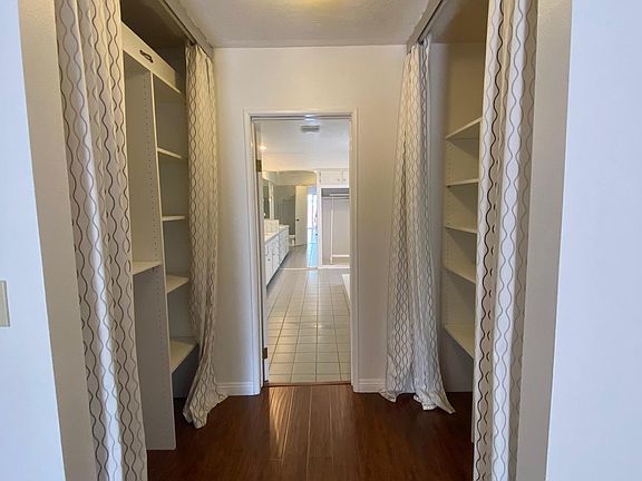 4th image of 3115 W Olinda Ln