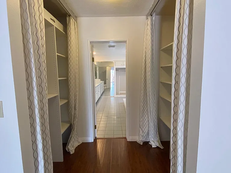 3115 W Olinda Ln — Photo 4