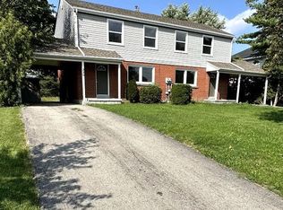220 Highland Rd W, Hamilton, ON L8J 3T7