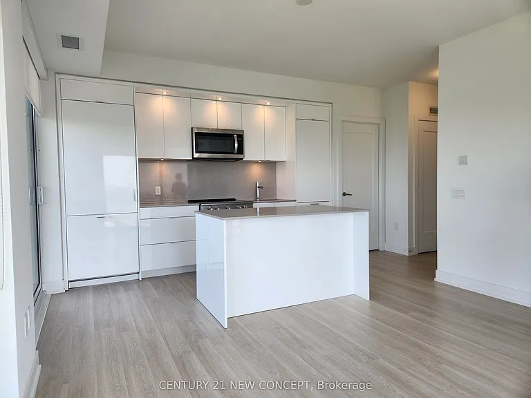 30 Inn On The Park Dr #3110 — Photo 2