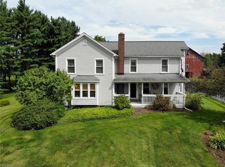 15959 Tavern Rd, Burton, OH 44021