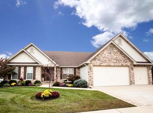 627 Winter View Cir, Fenton, MO