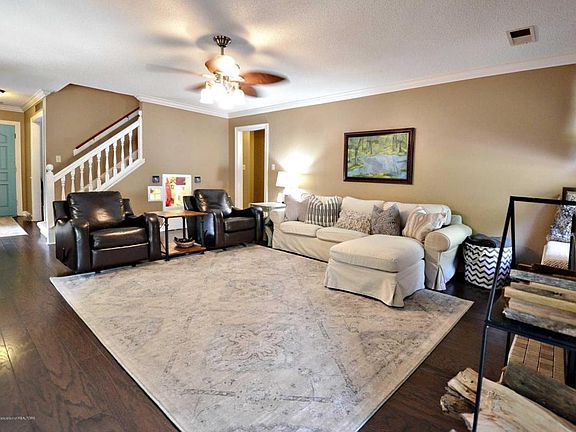 5th image of 7388 Chippendell Dr