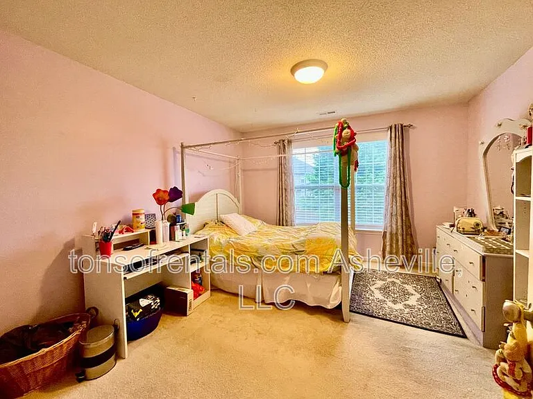 51 Yorktown Cir — Photo 24