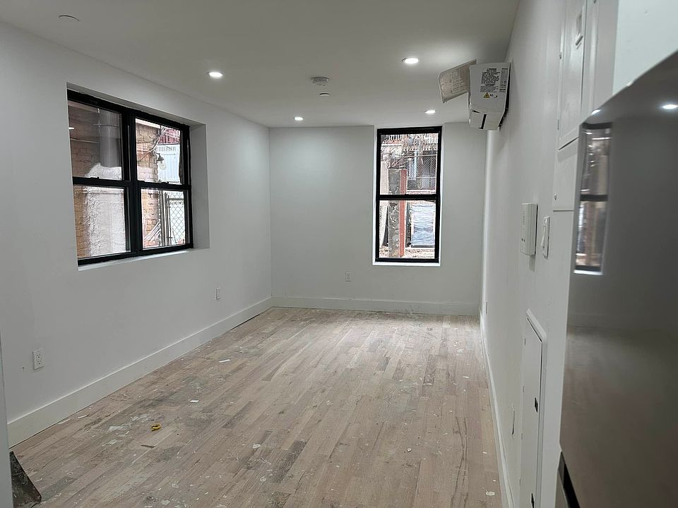 2nd image of 2880 Bailey Ave #2B