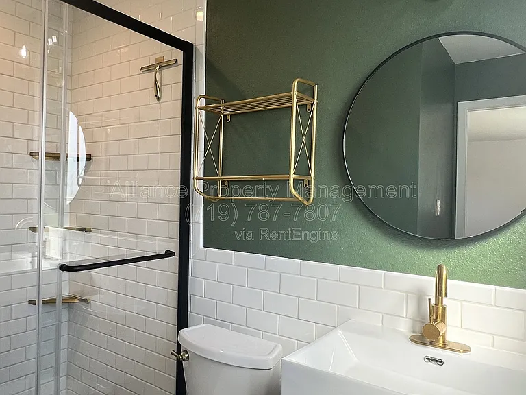 514 Catalina Dr — Photo 25