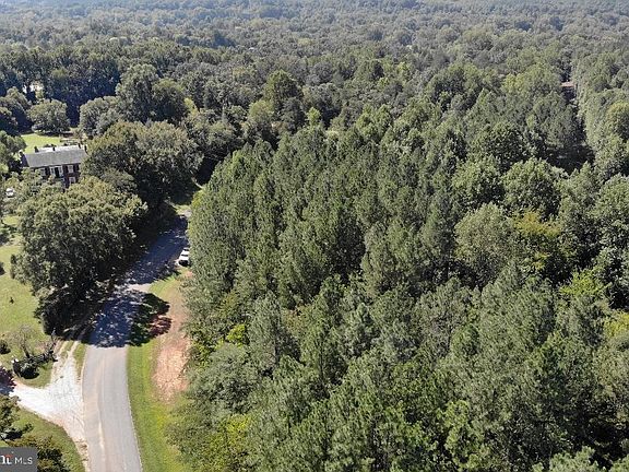 5th image of Hardware River Dr