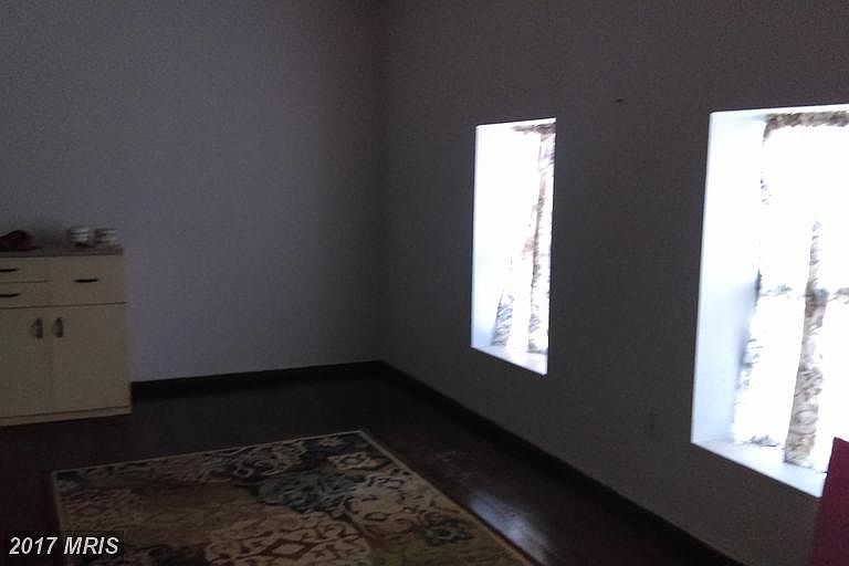 2nd image of 2797 Pfefferkorn Rd