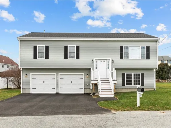 19 Hillside Rd, Portsmouth, RI 02871