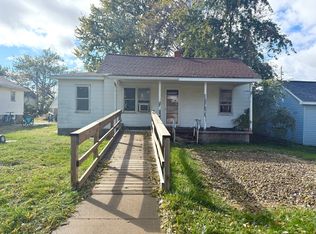 2305 N 2nd St, Champaign, IL 61822