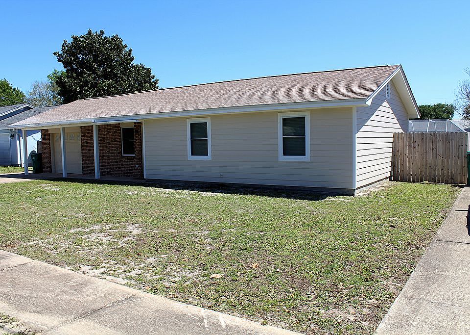 1st image of 110 Deville Dr