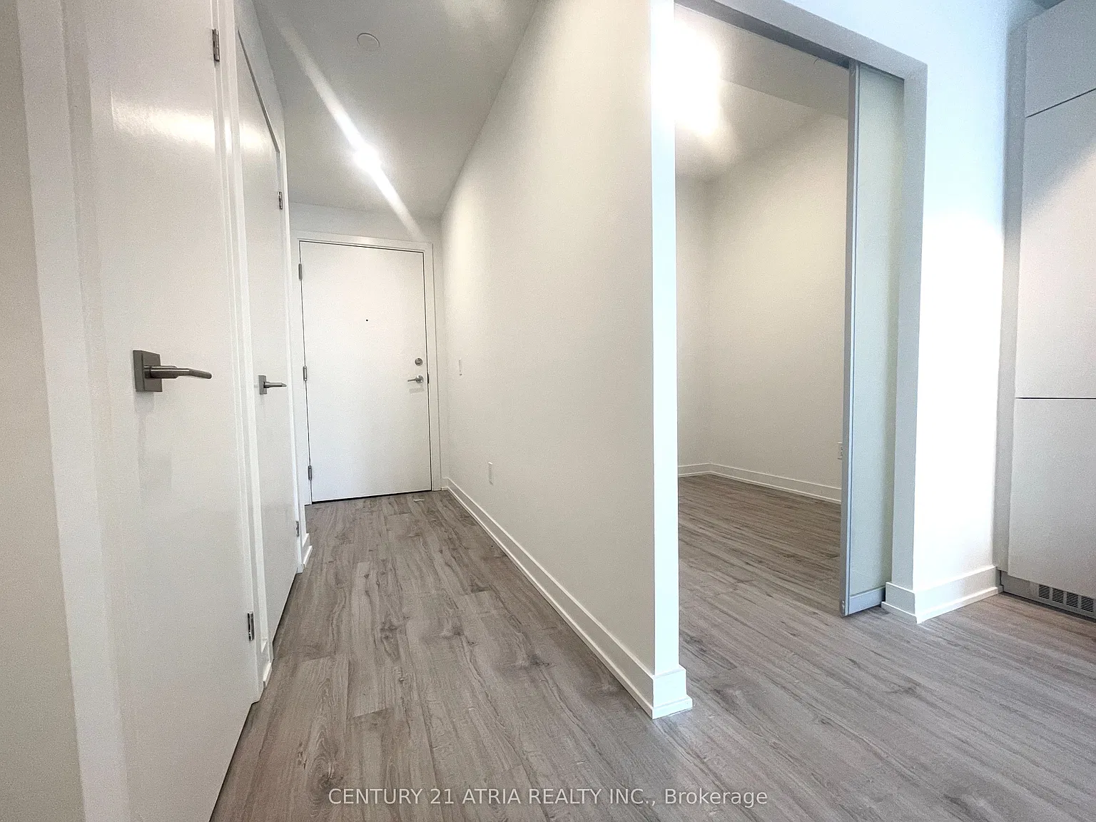 2 bed, $2,400 — Photo 4