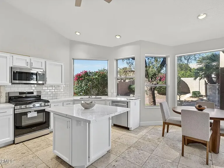 5434 E Campo Bello Dr — Photo 20