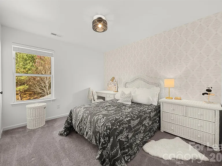 1668 Beleek Ridge Ln — Photo 22