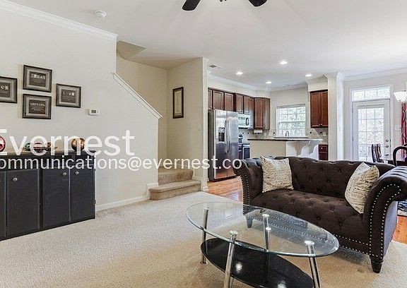 3rd image of 11612 Vicars Ridge Ln