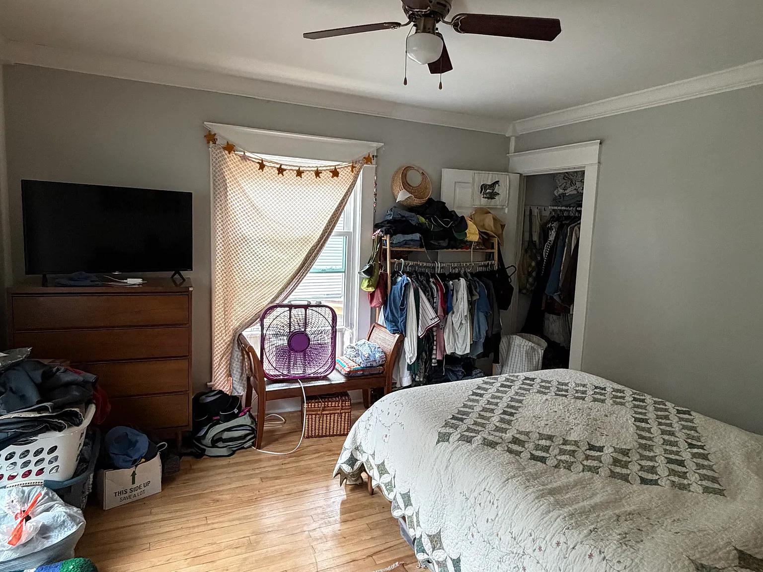 2 bed, 1050 sqft, $1,550 — Photo 4