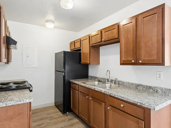 8038 S Central Ave #8, Phoenix, AZ 85041