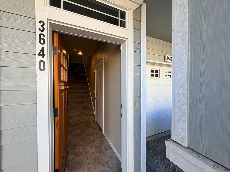 3640 Summerlinn Dr — Photo 2