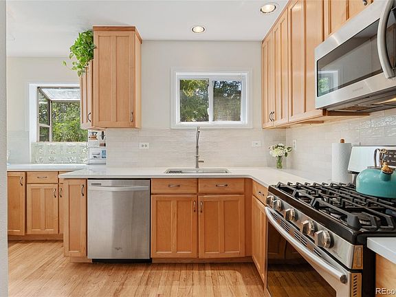 5th image of 1400 Glencoe Street