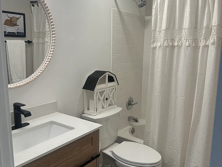 213 Stacey Ct — Photo 8