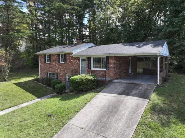 1120 Rosemary Ln, Danville, VA 24541