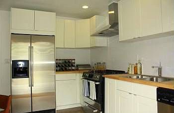 3rd image of 4818 Lincoln Ave