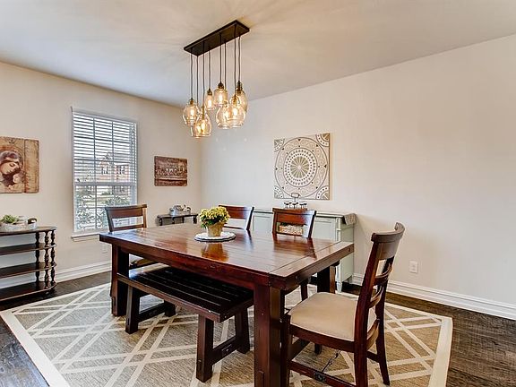 5th image of 516 Keel Ln