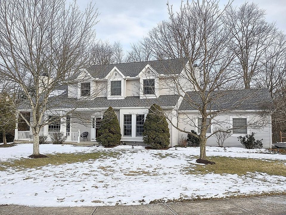 2nd image of 317 Yorkshire Dr
