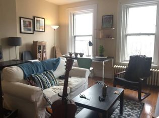 217 Newbury St #4B, Boston, MA 02116
