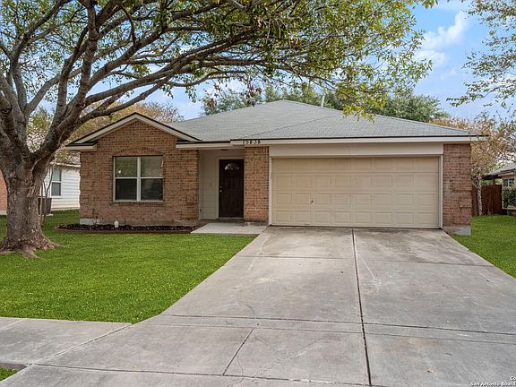 2nd image of 15838 BEAUFORT BLVD