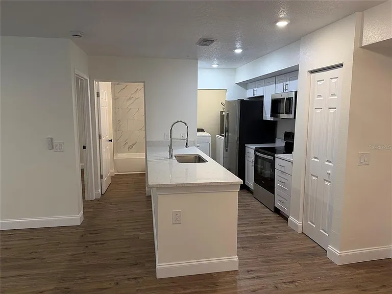 3024 Parkway Blvd #206 — Photo 4