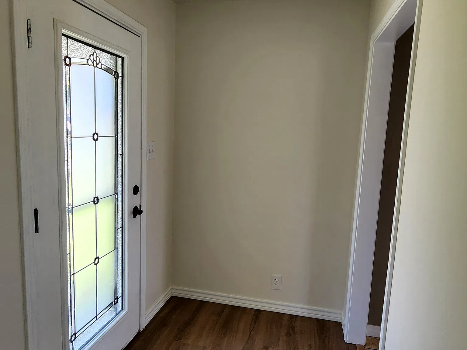 3 bed, 1631 sqft, $1,960 — Photo 2