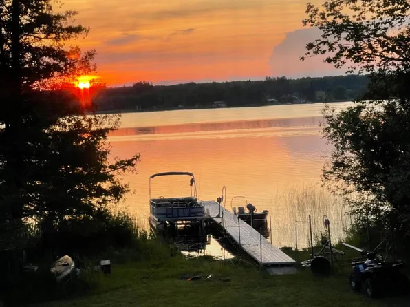 49616 Center Point Rd, Bigfork, MN 56628