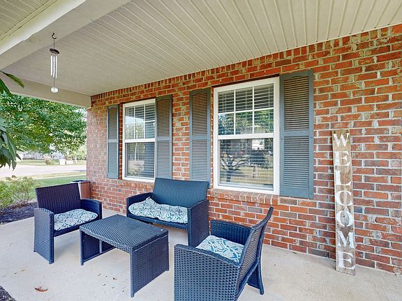 2nd image of 1338 Chopin Ct S