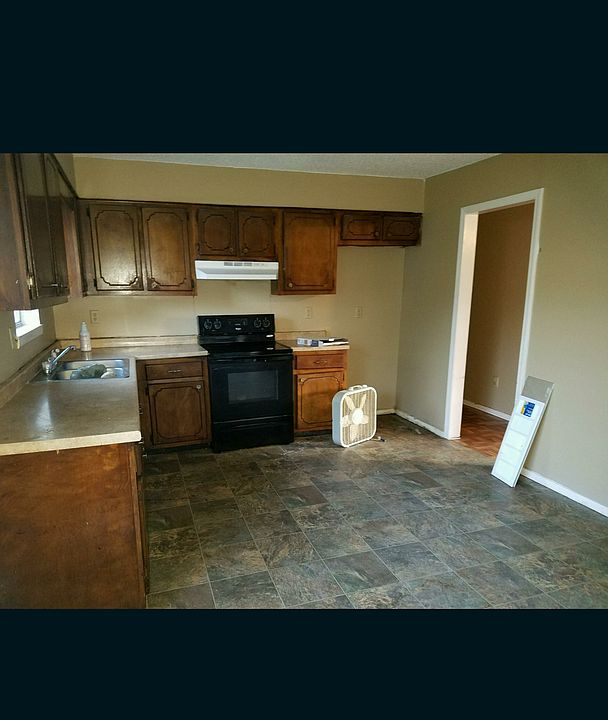 2nd image of 5964 Adams Cir