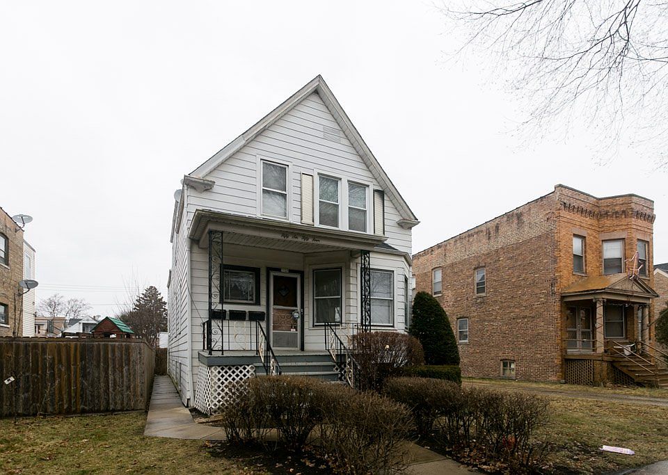1st image of 5654 W Higgins Ave #1
